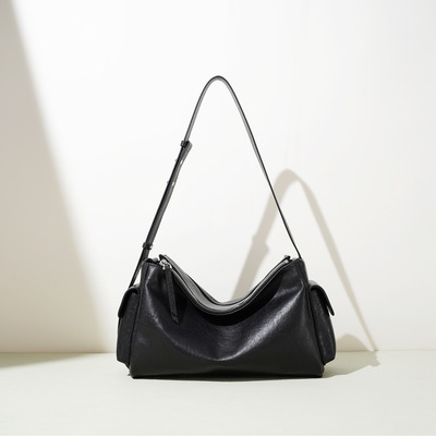 2026年秋季小众复古hobo法棍包牛