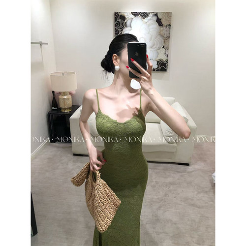 【牛油果】复古法式吊带绿色连衣裙收腰显瘦气质包臀鱼尾裙26075