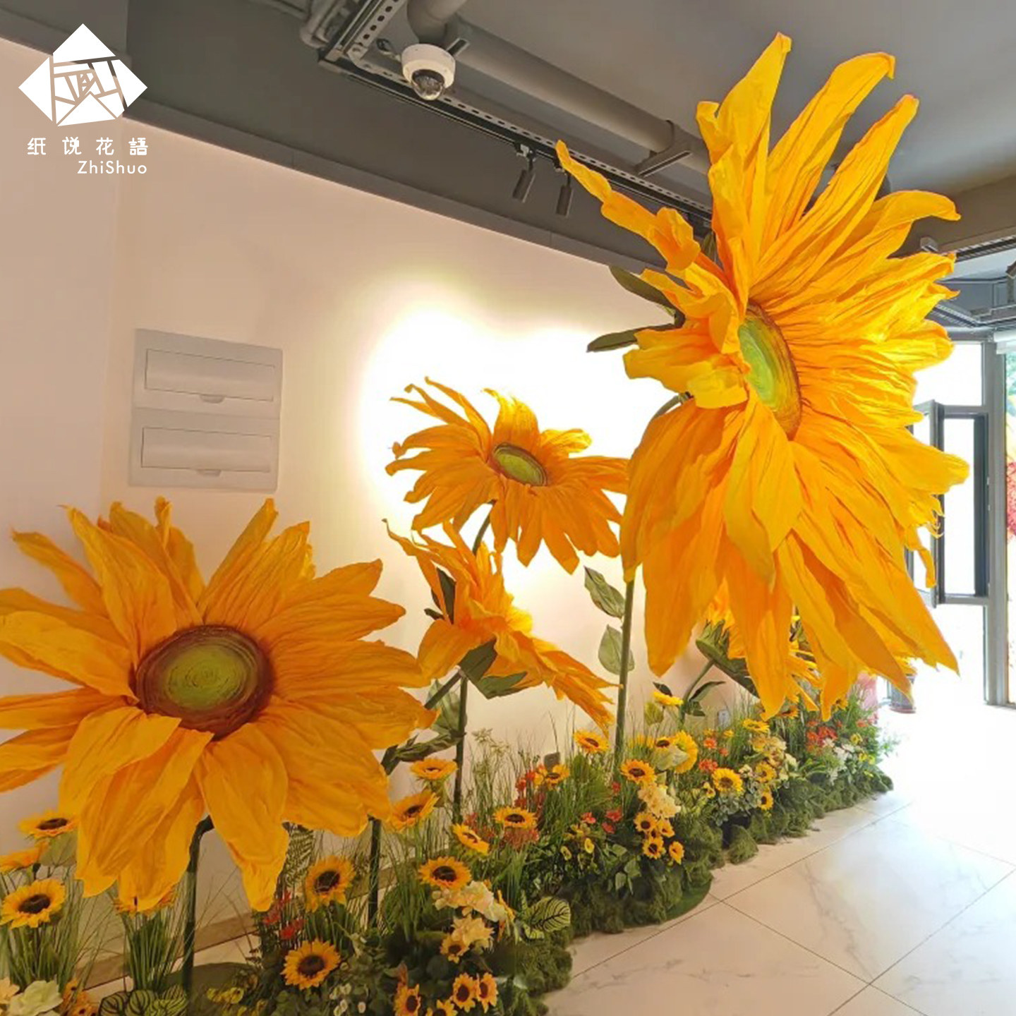 巨型纸艺向日葵美陈大型手工褶皱纸花商场店铺橱窗背景装饰摆件