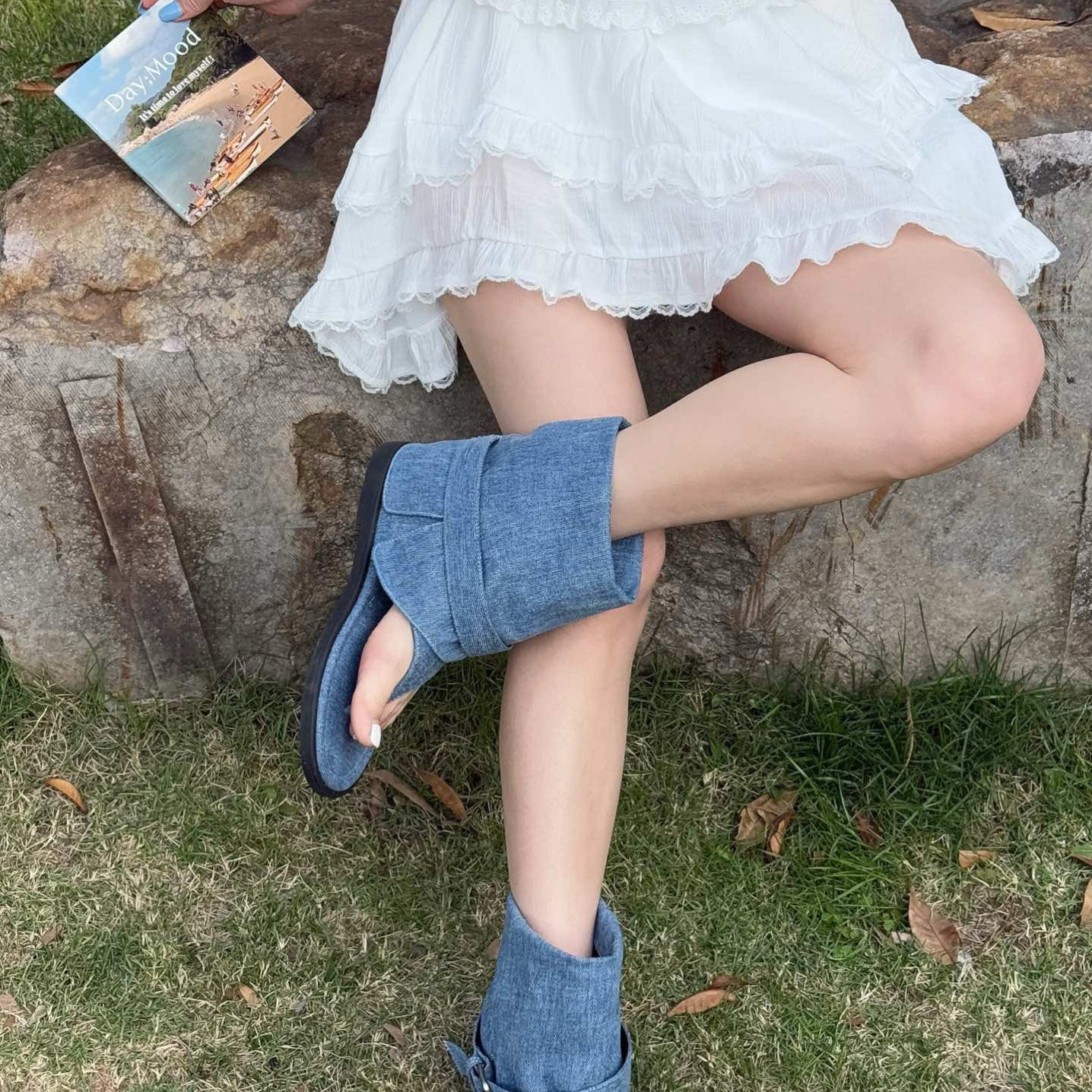 时髦复古真皮平底西部牛仔靴女