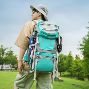 大号户外机能风双肩包防雨轻便男女大容量登山徒步旅行多功能背包