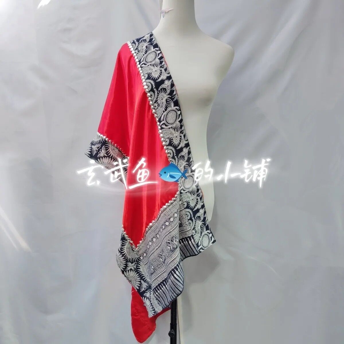 新款红色披肩苗疆少女云南广西贵州服饰摄影少数民族旅拍写真披肩
