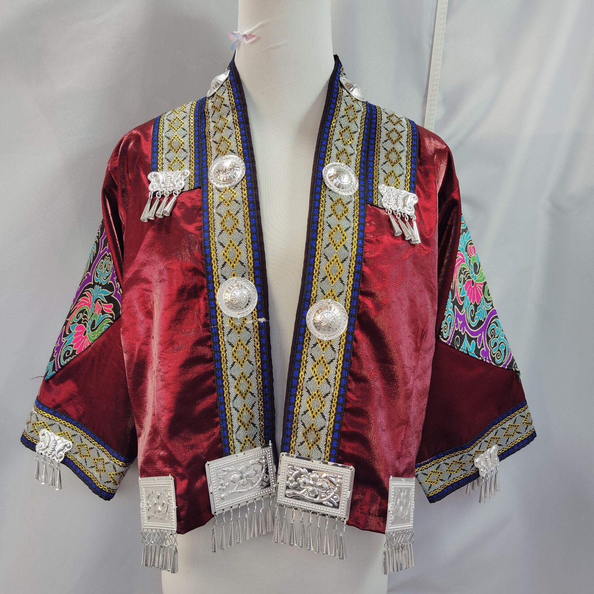 新款酒红色外套苗族服装少数民族传统服饰舞台演出服旅拍摄影上衣