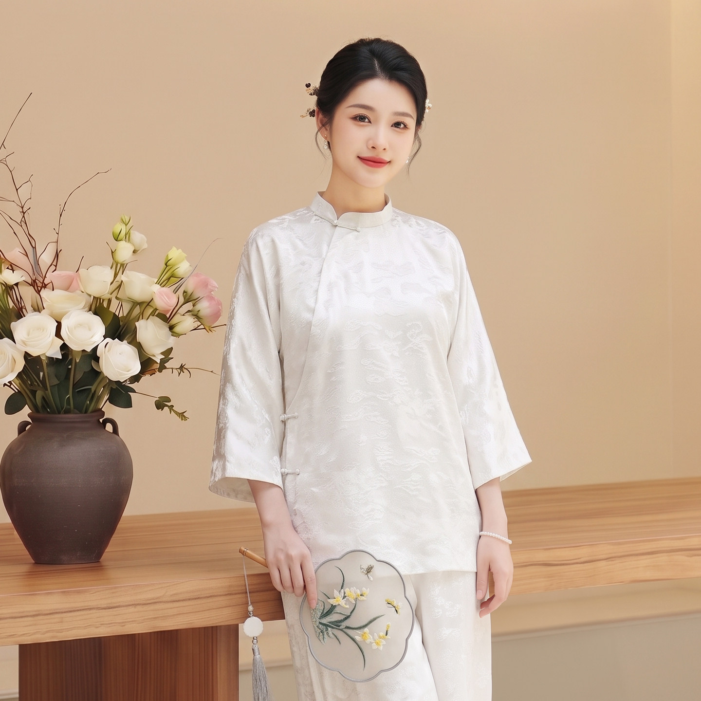 华族经典改良唐装女斜襟提花立领盘扣开襟桑蚕丝国风新中式上衣夏