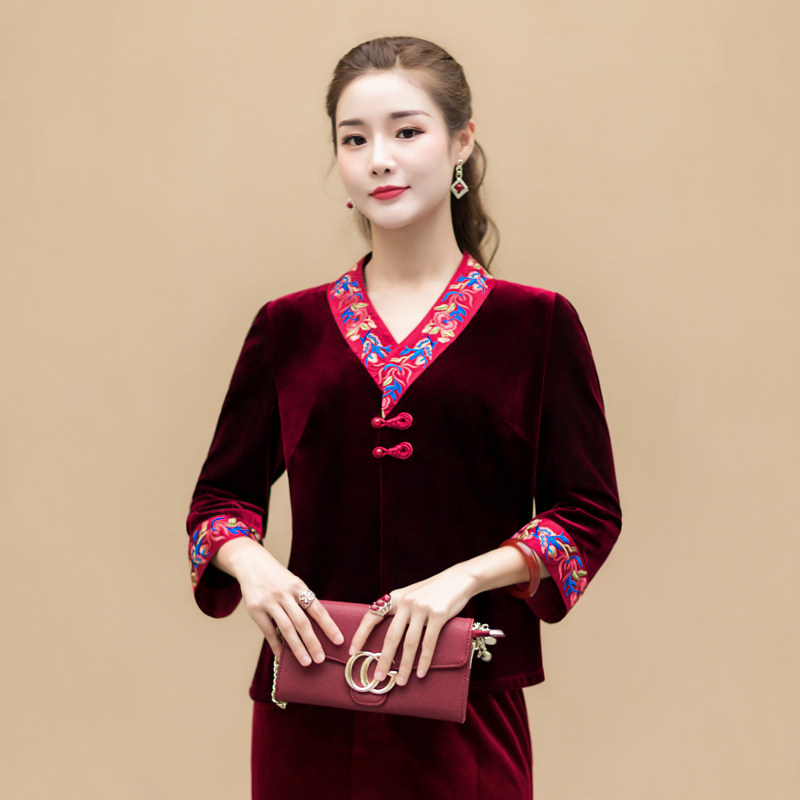 华族经典女士唐装上衣秋新款改良中式开襟韩国绒绣花短款旗袍汉服