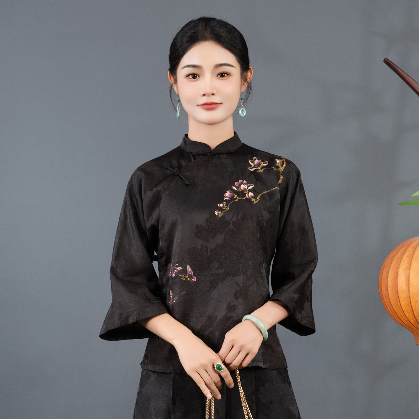 华族经典唐装女香云纱咏梅中式国风日常显瘦盘扣斜襟手绘旗袍上衣