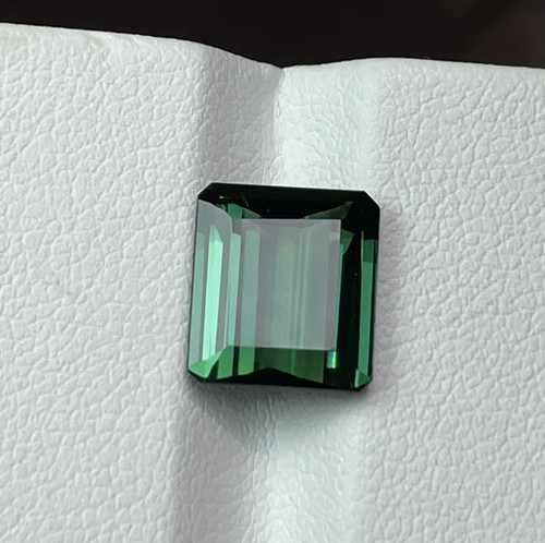 天然拉贡色蓝绿碧玺裸石4.19克拉颜色浓郁晶体干净
