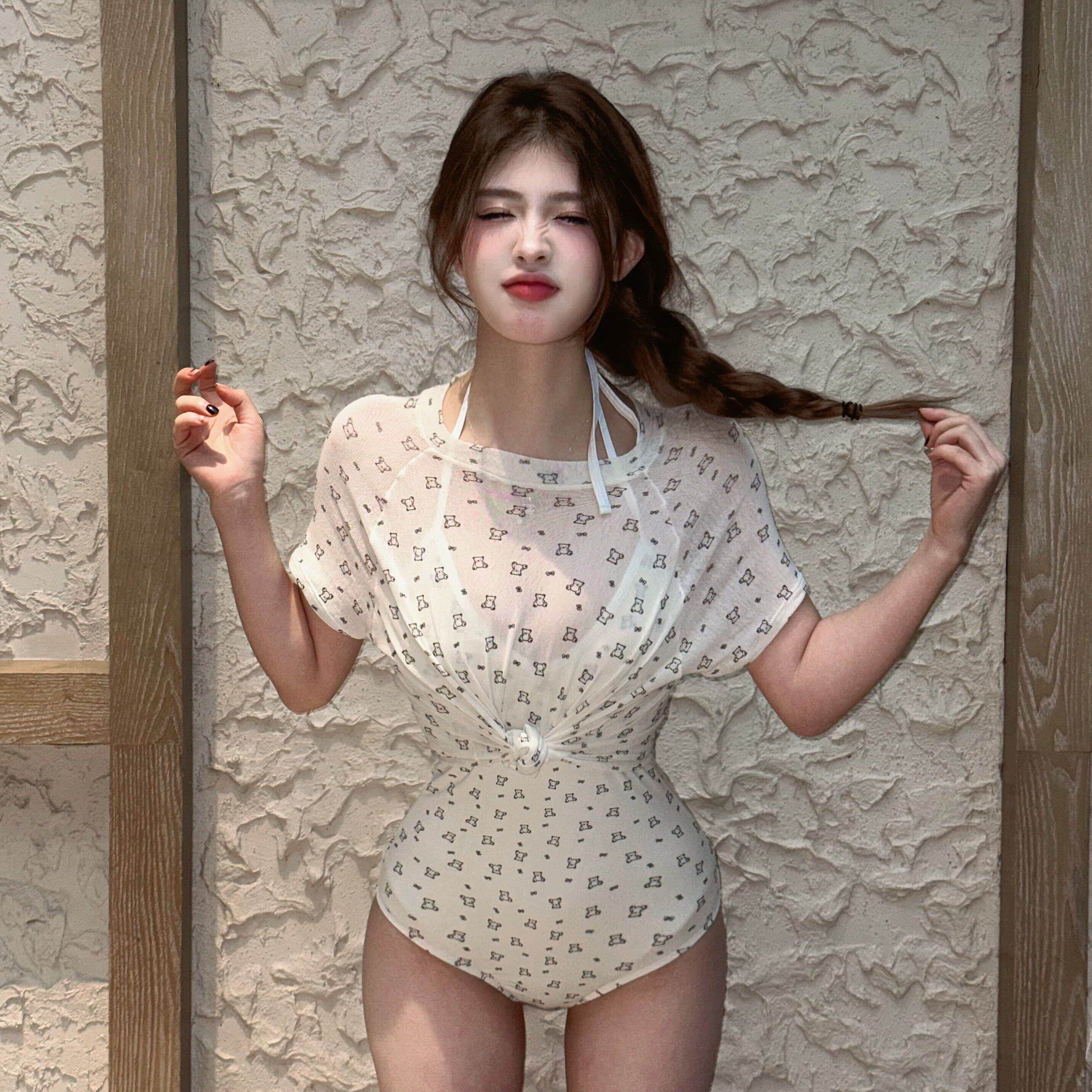 特价比基尼性感风花色小胸泳装连体泳衣女夏季挂脖收腰显瘦带胸垫