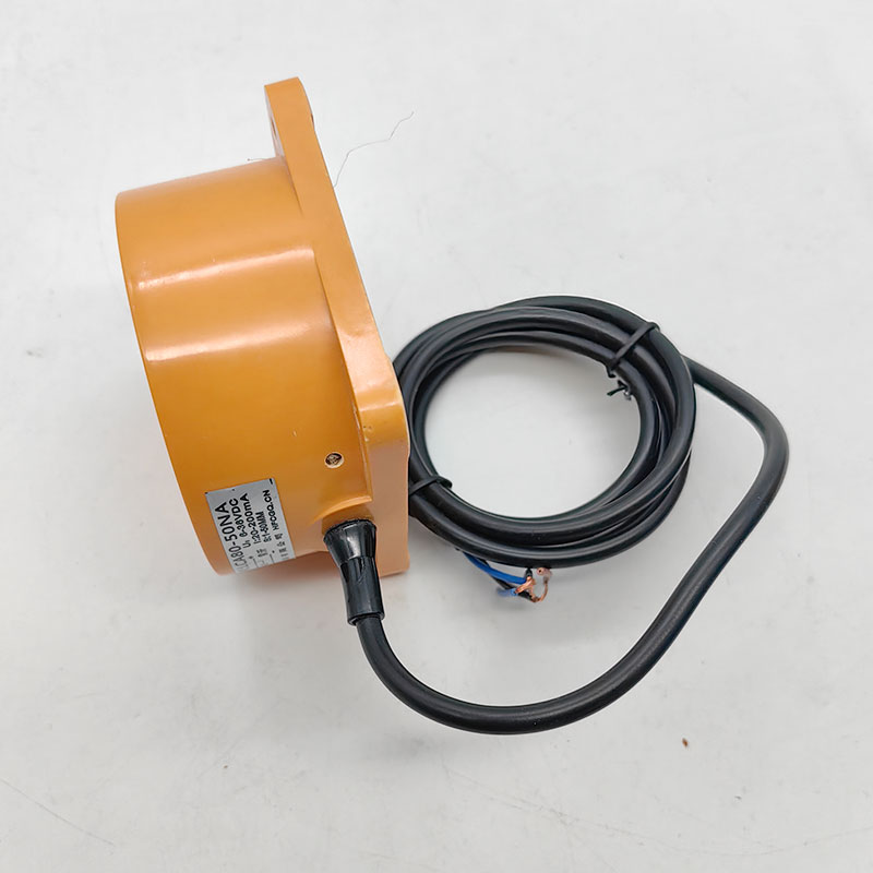 远距离接近开关高品质传感器LCA80-50NA三线NPN常开6-36V 1-50mm