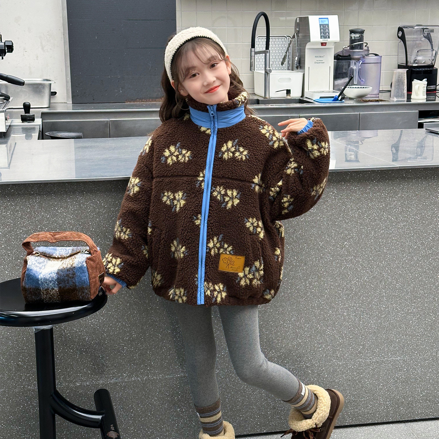 2025新款女童中大童秋冬季羊羔绒