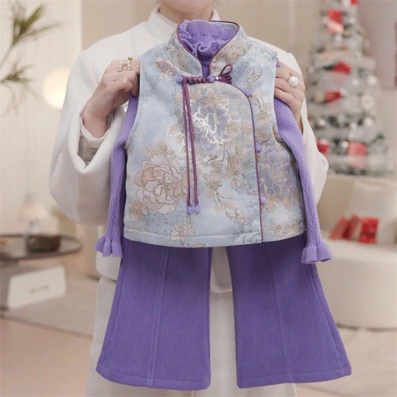现货女童国风夹棉马甲毛衣喇叭裤套装秋冬中式盘扣背心夹棉三件套