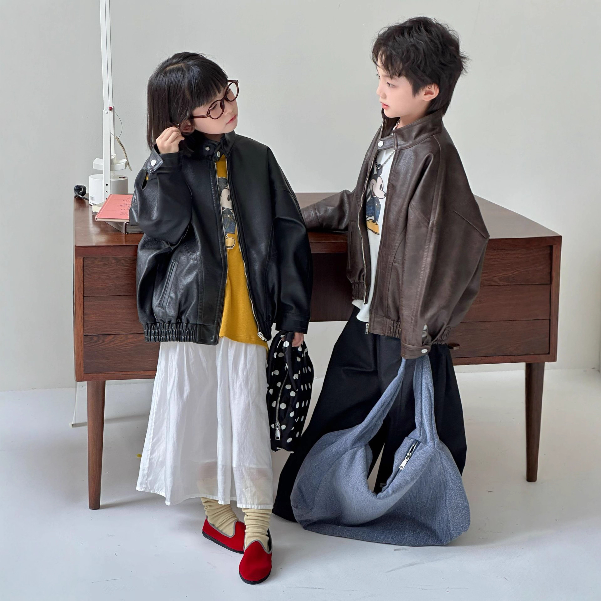 2025秋季新款韩版儿童皮衣外套男女童痞帅港风机车服潮酷夹克洋气