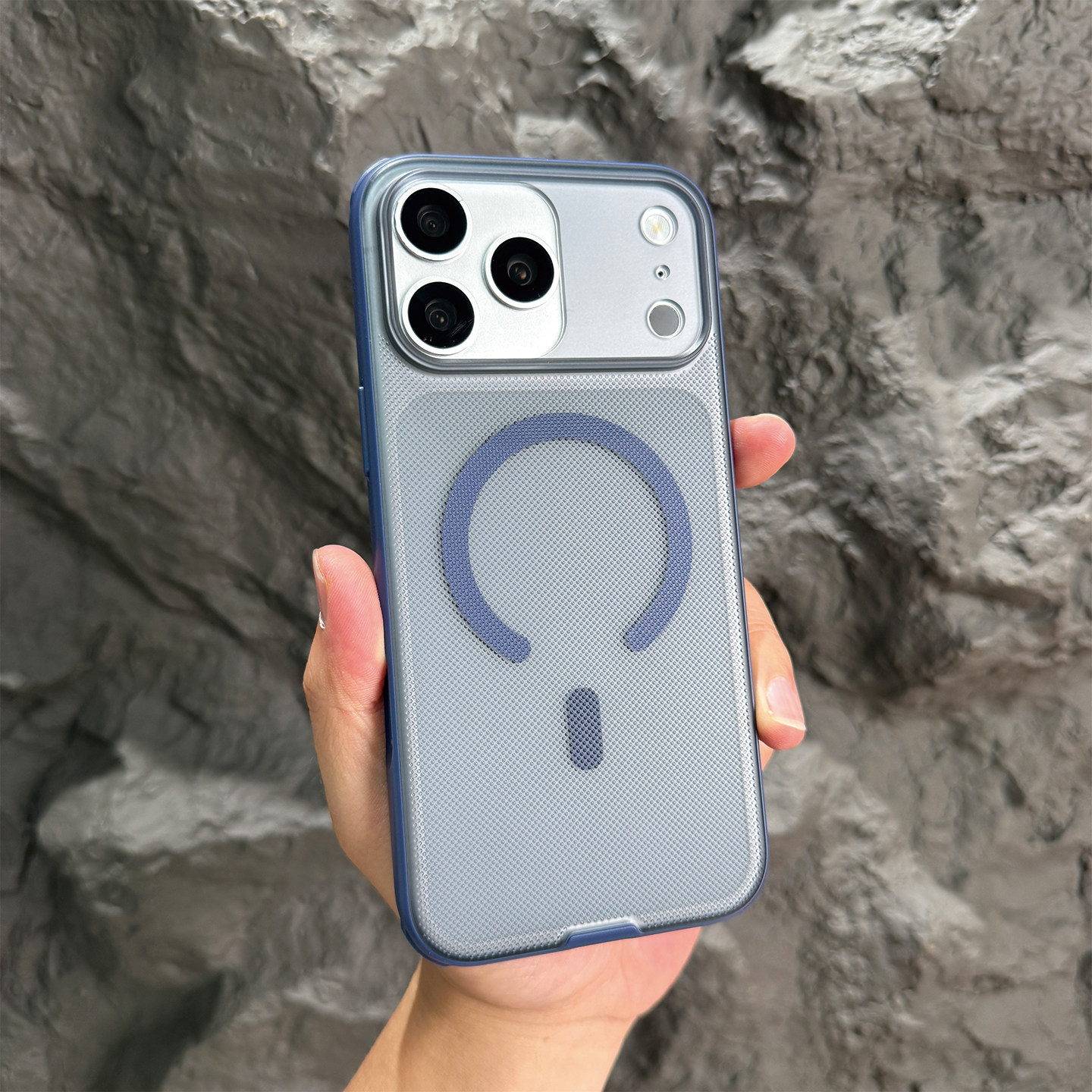 适用于苹果17promax手机壳个性创意全包式冰雾半透明强磁吸苹果16promax/15pro简约轻薄磨砂14pro/13promax套