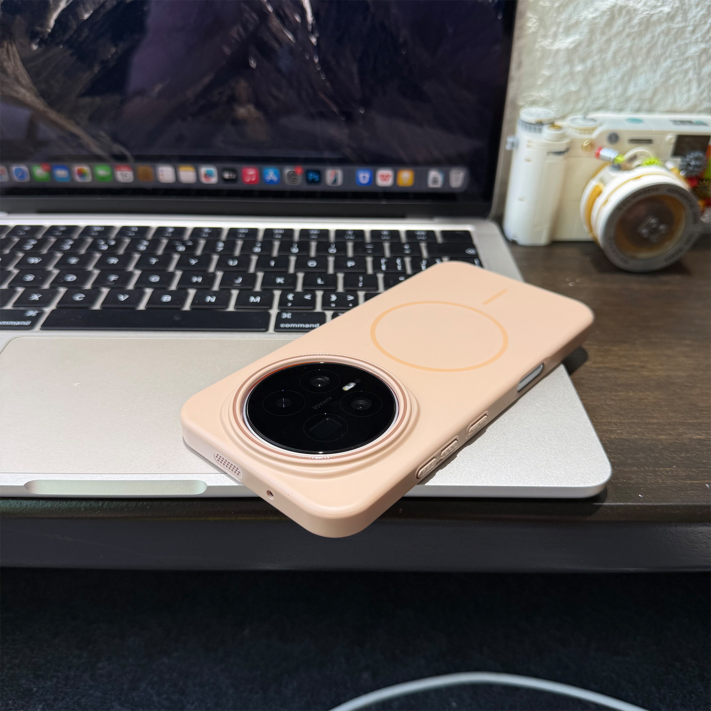 适用于荣耀magic8pro手机壳轻薄