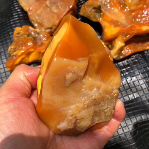 黄龙玉原料鸡油黄无事牌鸡血红挂件吊坠缅黄手把摆件天然原矿缅料