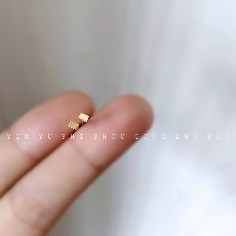 上班佩戴镀14K金方块耳钉玫瑰