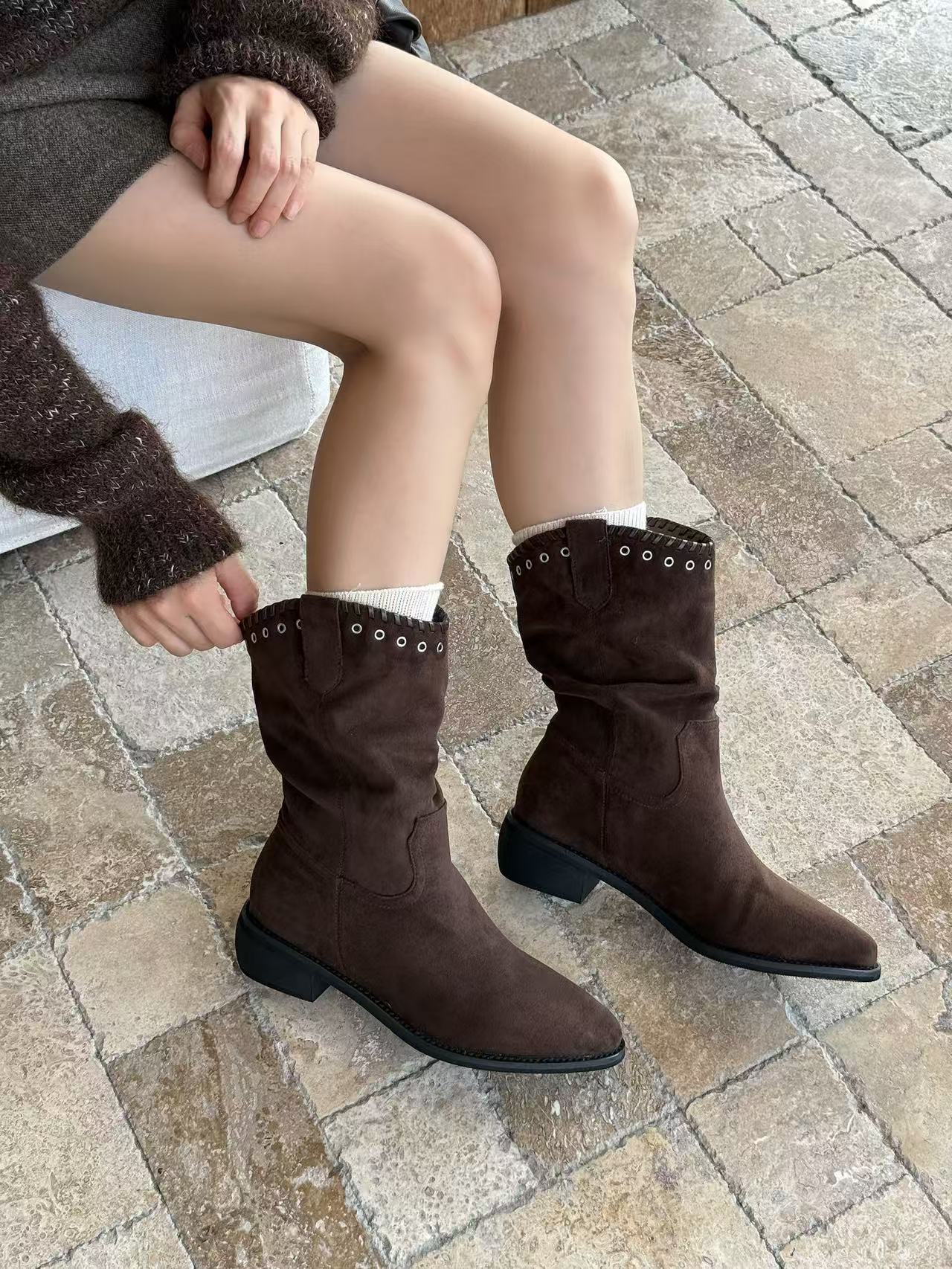 复古西部牛仔靴女2025秋冬新款套筒编织铆钉时尚粗跟中筒靴6036