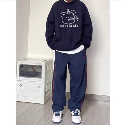 纯棉美式复古卡通无帽圆领卫衣男