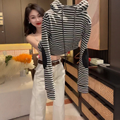 宽松百搭长袖 欧货袖 子补丁贴布撞色条纹连帽t恤女秋2025新款 上衣