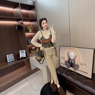 假两件长袖t恤女2026秋新款飘带蕾丝吊带撞色拼接设计感小众上衣