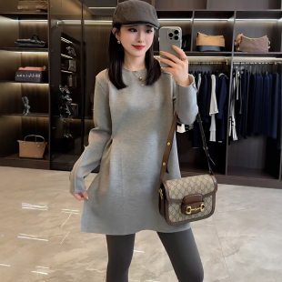 欧洲站高级设计感纽扣收腰t恤女秋装新款宽松中长款开叉长袖上衣