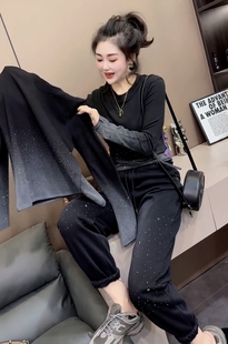 2025秋冬重工烫钻渐变星空晕染磨毛纯棉长袖T恤女修身打底衫上衣