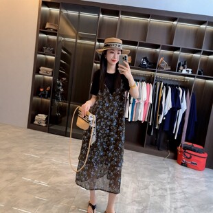 法式假两件吊带碎花连衣裙女2026夏季新款显瘦海边度假风黑色长裙