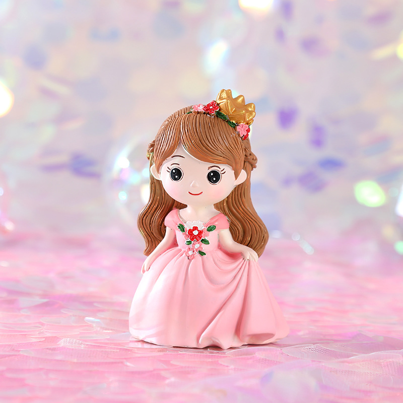 烘焙装饰卡通小猪公主摆件网红爱莎凯勒鹿角女孩蛋糕装饰生日