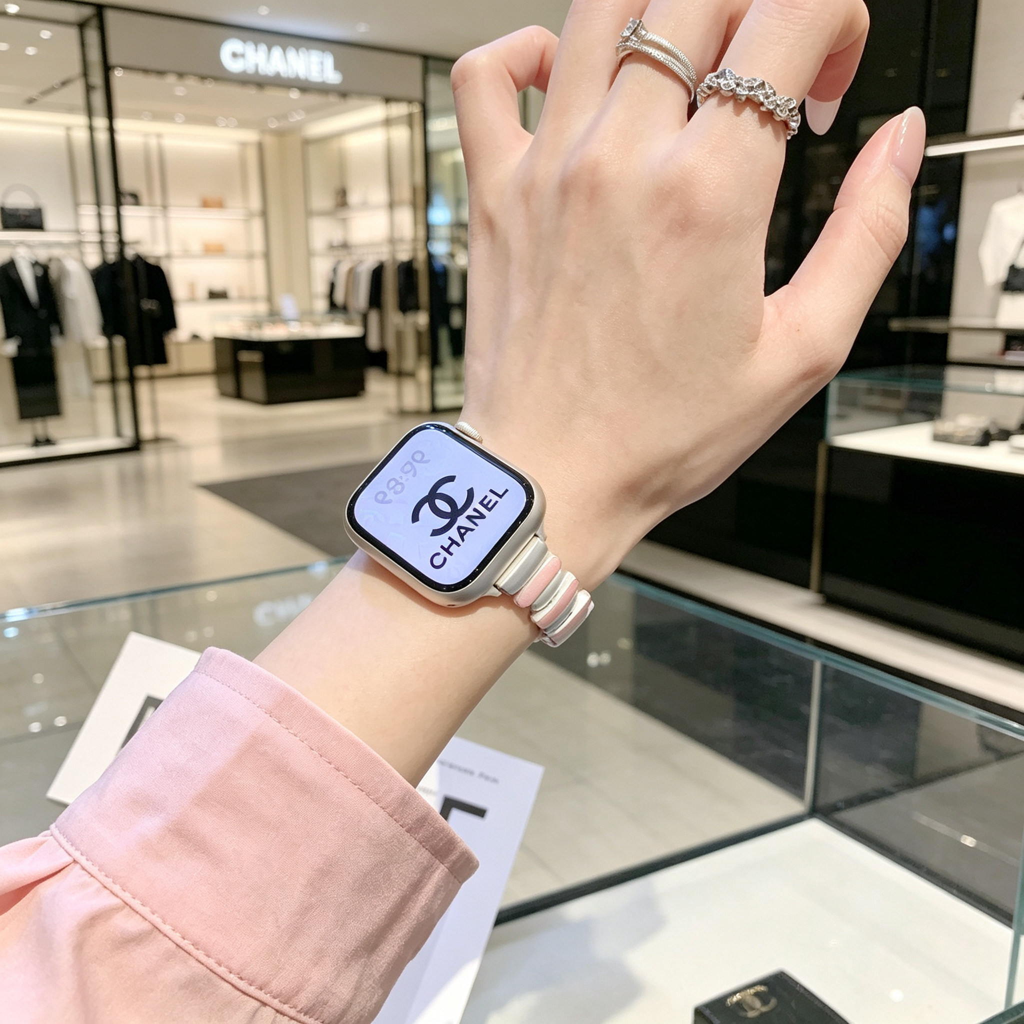 新款适用苹果手表s11表带女款粉色高级感轻奢iwatch小手腕s10手链