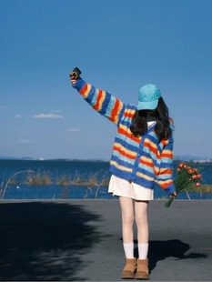 多巴胺高级感穿搭小个子条纹宽松v领毛衣外套女款 2024新款 秋冬季