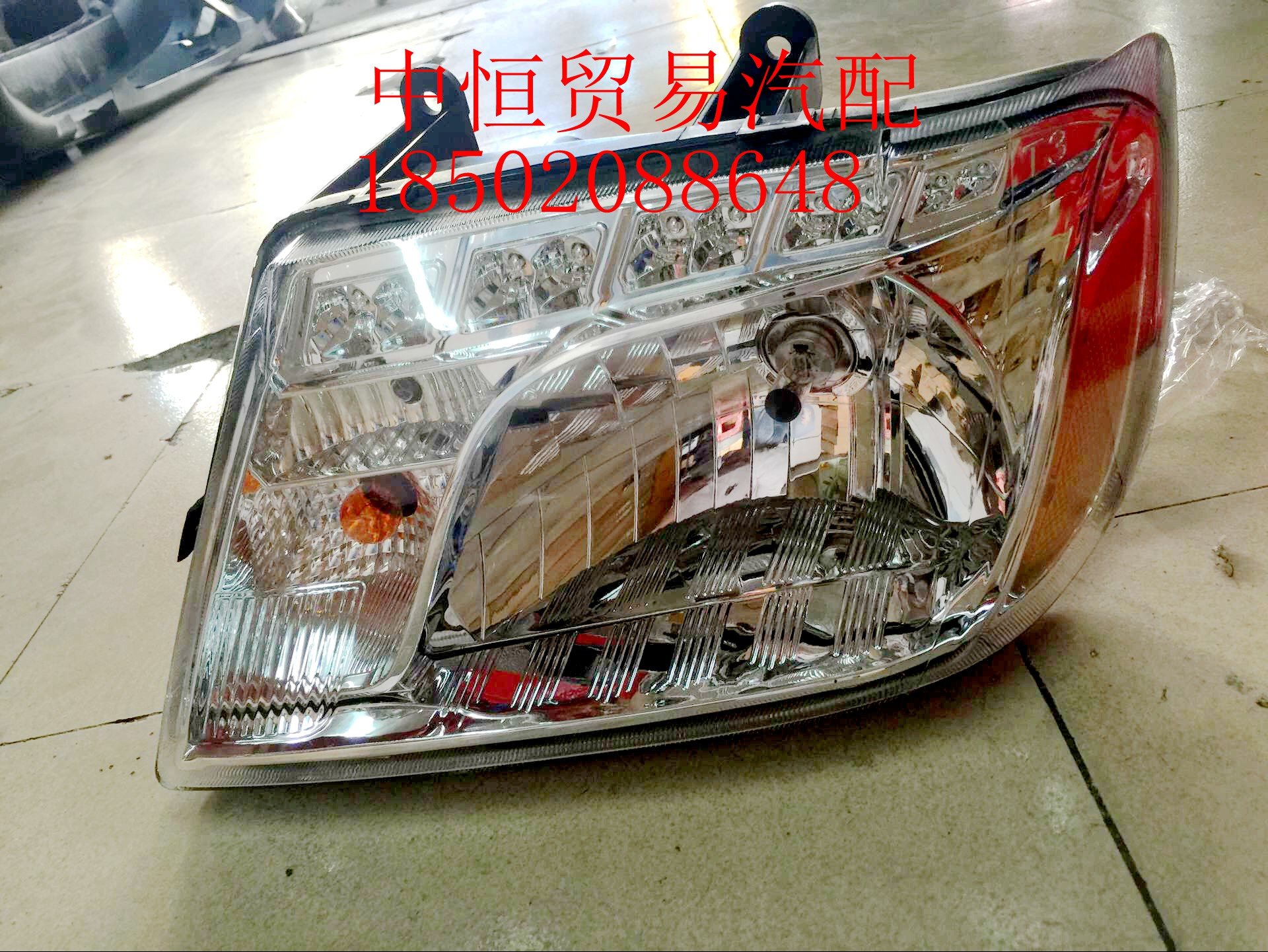 适用屹凡好货福田2014款前大灯