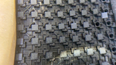 STM8L151G6U6  QFN28   原装正品   8L151G