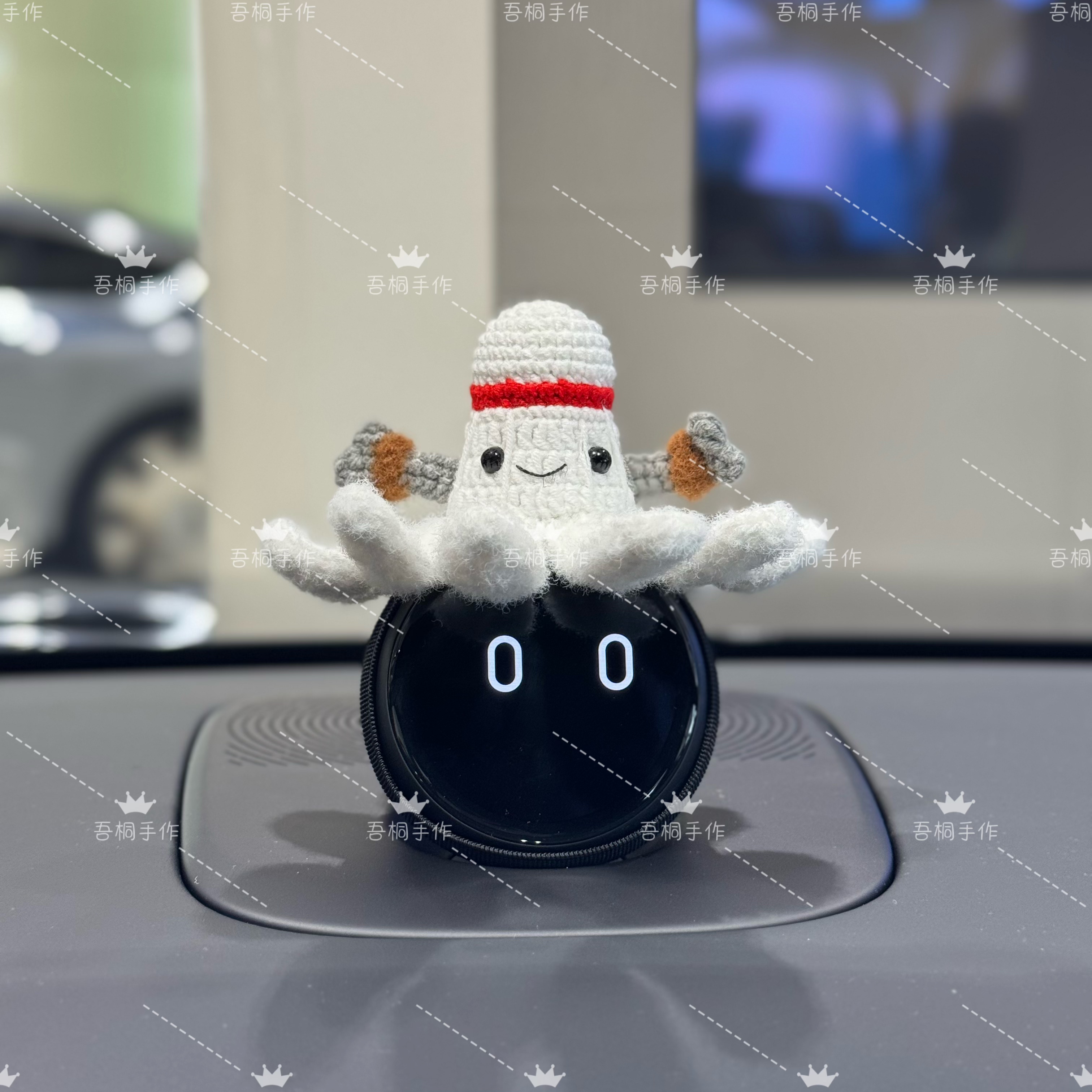 蔚来nomi机器人jellycat羽毛球帽