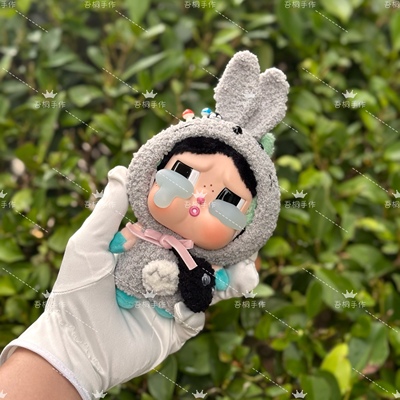 泡泡玛特哭娃CRYBABY甜在一起系列搪胶毛绒吊卡娃衣头套帽子套装