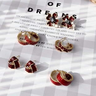 秋冬气质简约耳环通勤款百搭精致圈圈耳环珐琅滴油新年红色耳饰女