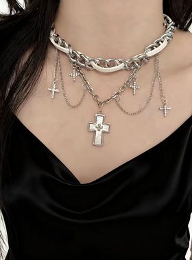 Willa｜甜酷风十字架皮质缠绕项链芒星铆钉流苏重工设计感锁骨链