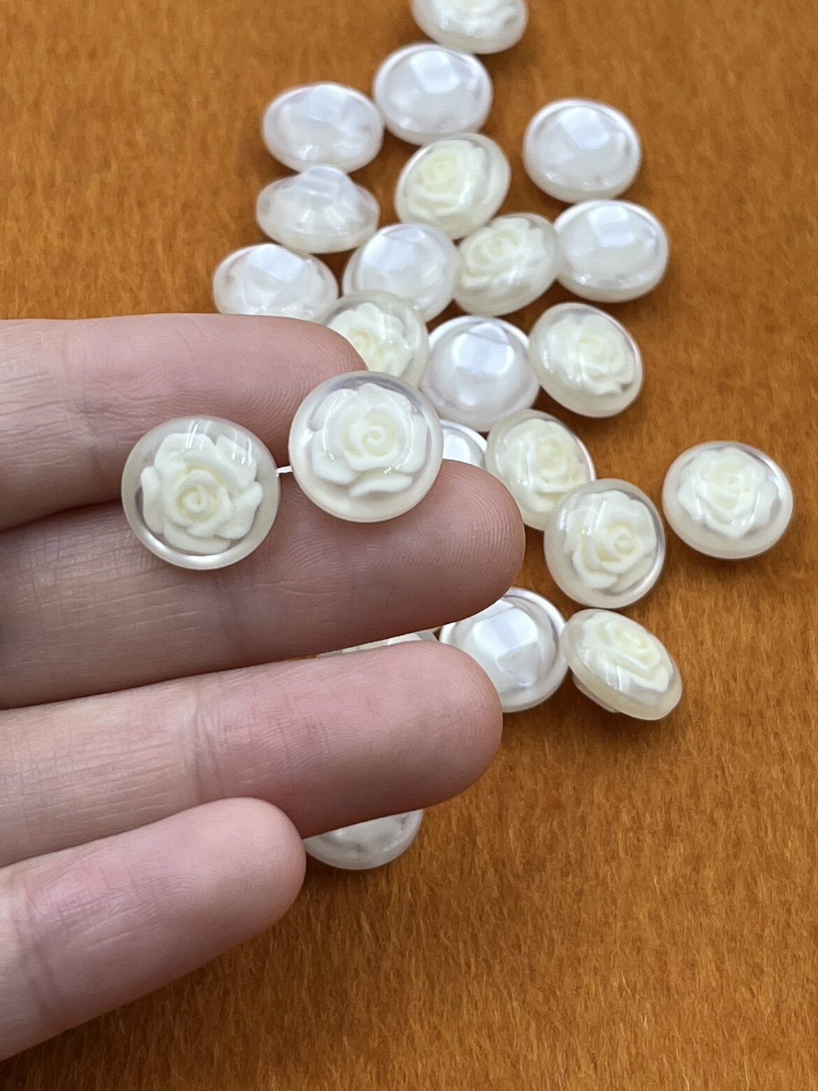 小颖钮扣.透明花朵树脂纽扣子优雅衬衫钮扣手工空心立体服装辅料