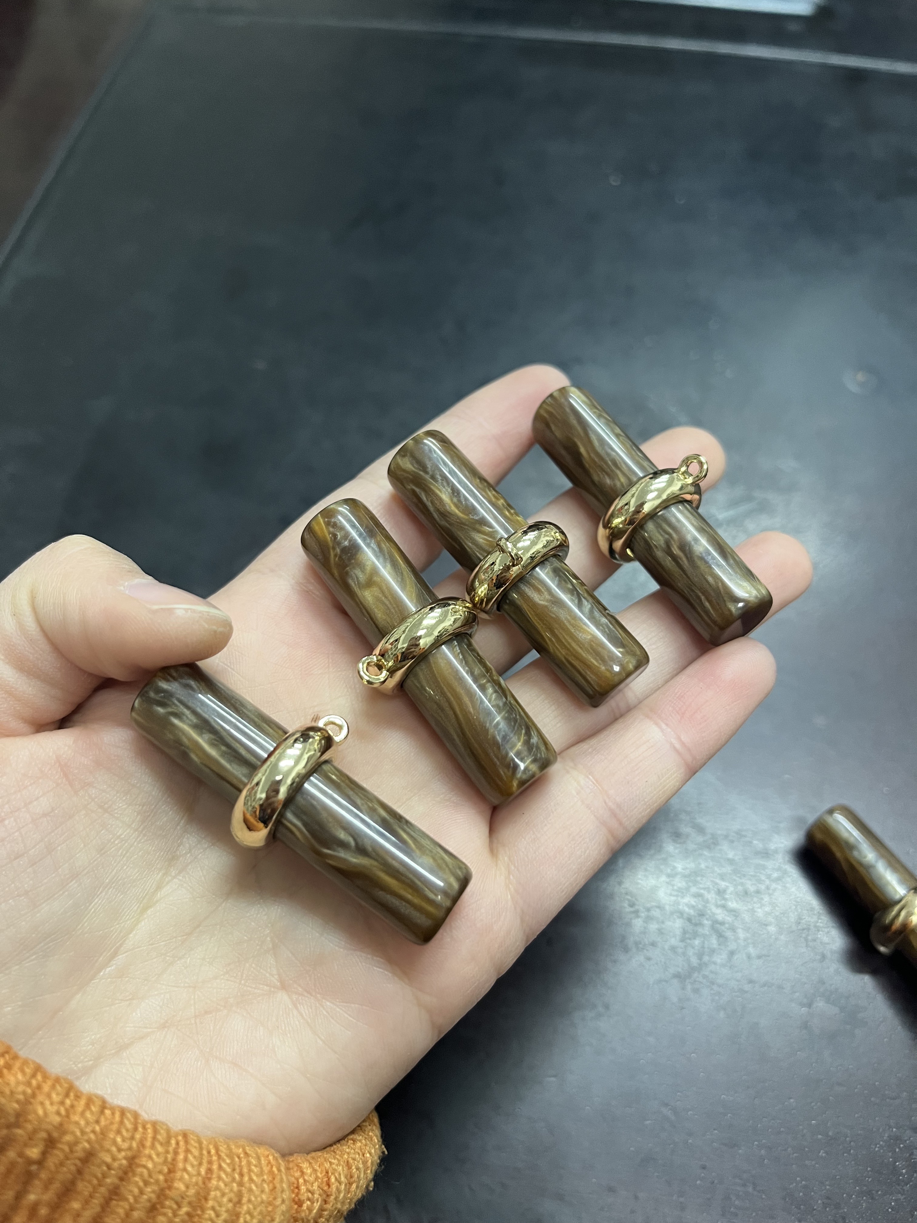 小颖钮扣.韩版斜边树脂花纹橄榄扣子 咖啡呢子大衣毛衣牛角扣纽扣