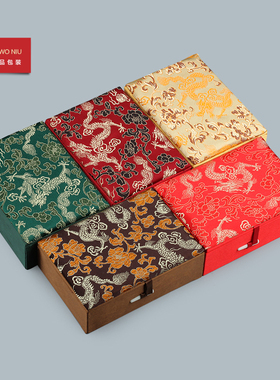 龙纹古玩手把件玉石礼品包装锦盒