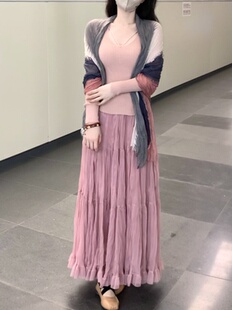 她来了复古馆粉色仙气温柔淑女显白针织上衣显瘦半身裙长裙套装