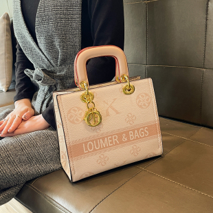 女士包包2026新款潮高级感夏天洋气戴妃包真皮时尚手提单肩斜挎包