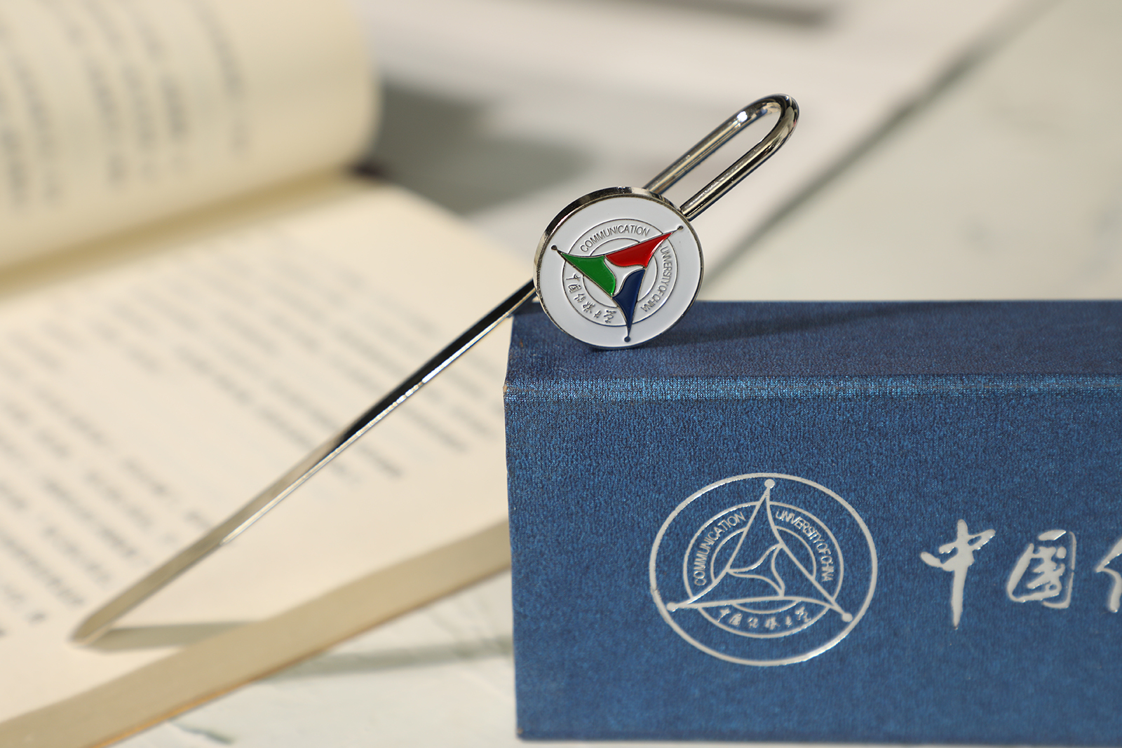 中国传媒大学书签校徽