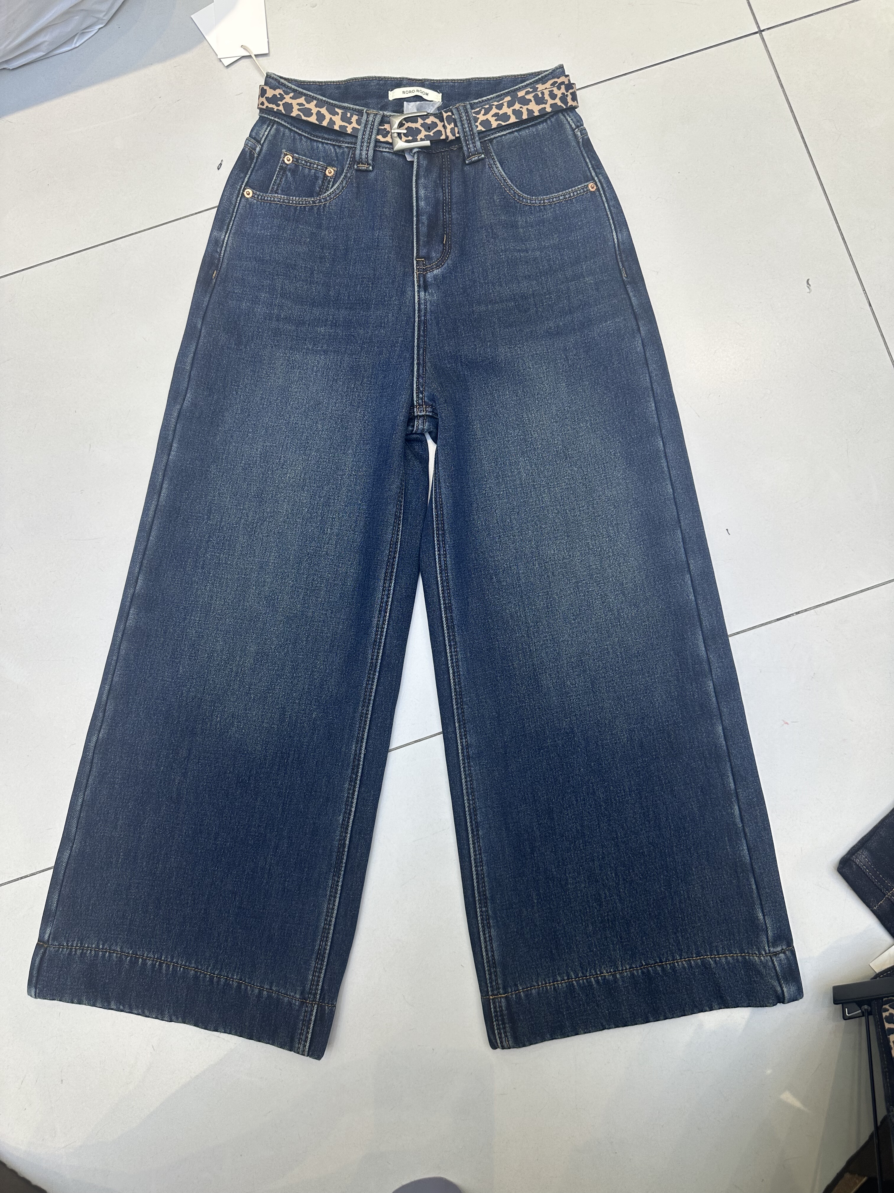 RORO.ROOM88168复合绒高腰阔腿牛仔裤女冬季豹纹腰带九分裤直筒裤