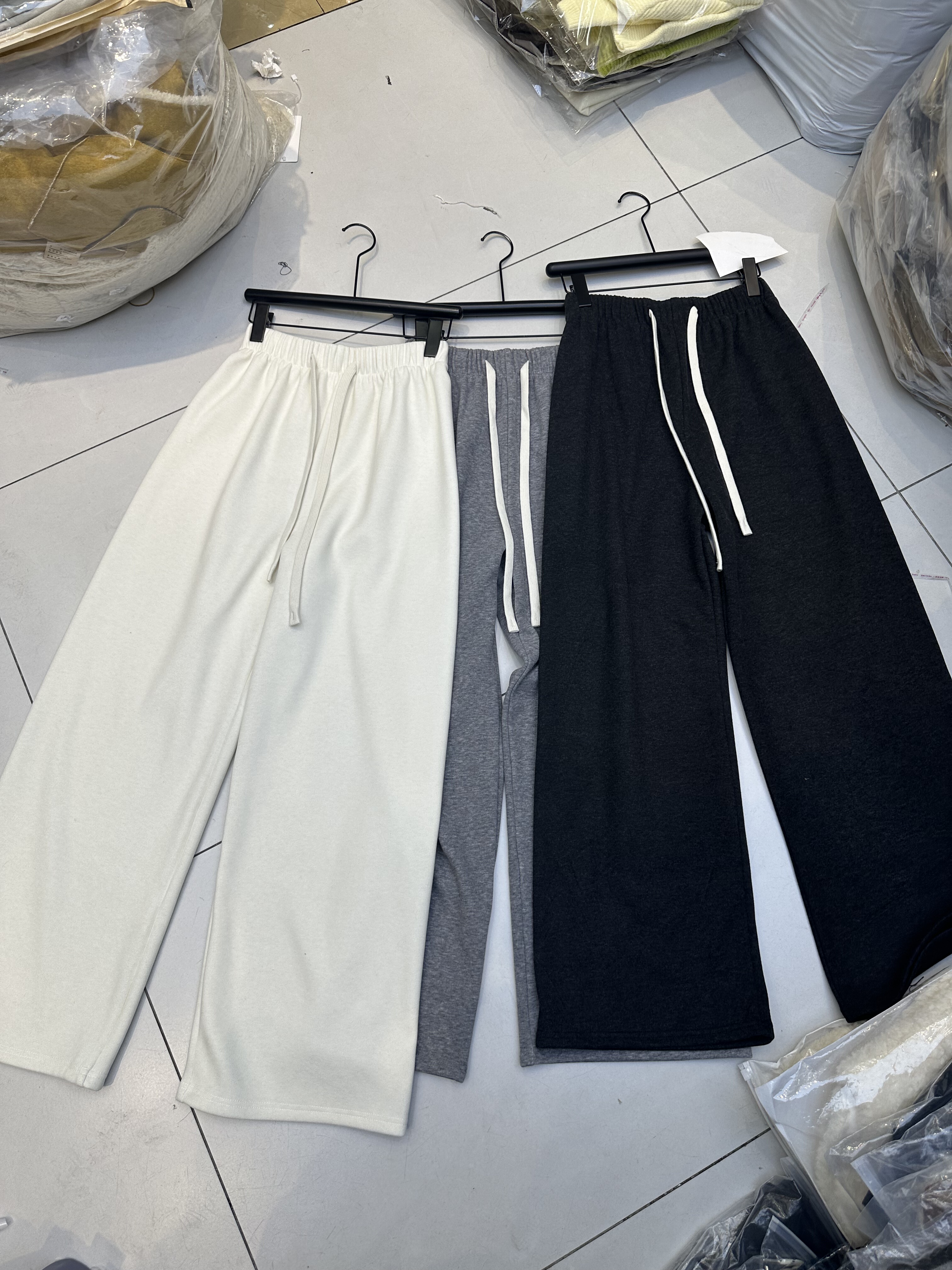 CJY程锦洋10099纯色抽绳松紧腰25冬加绒女新百搭显瘦休闲阔腿裤