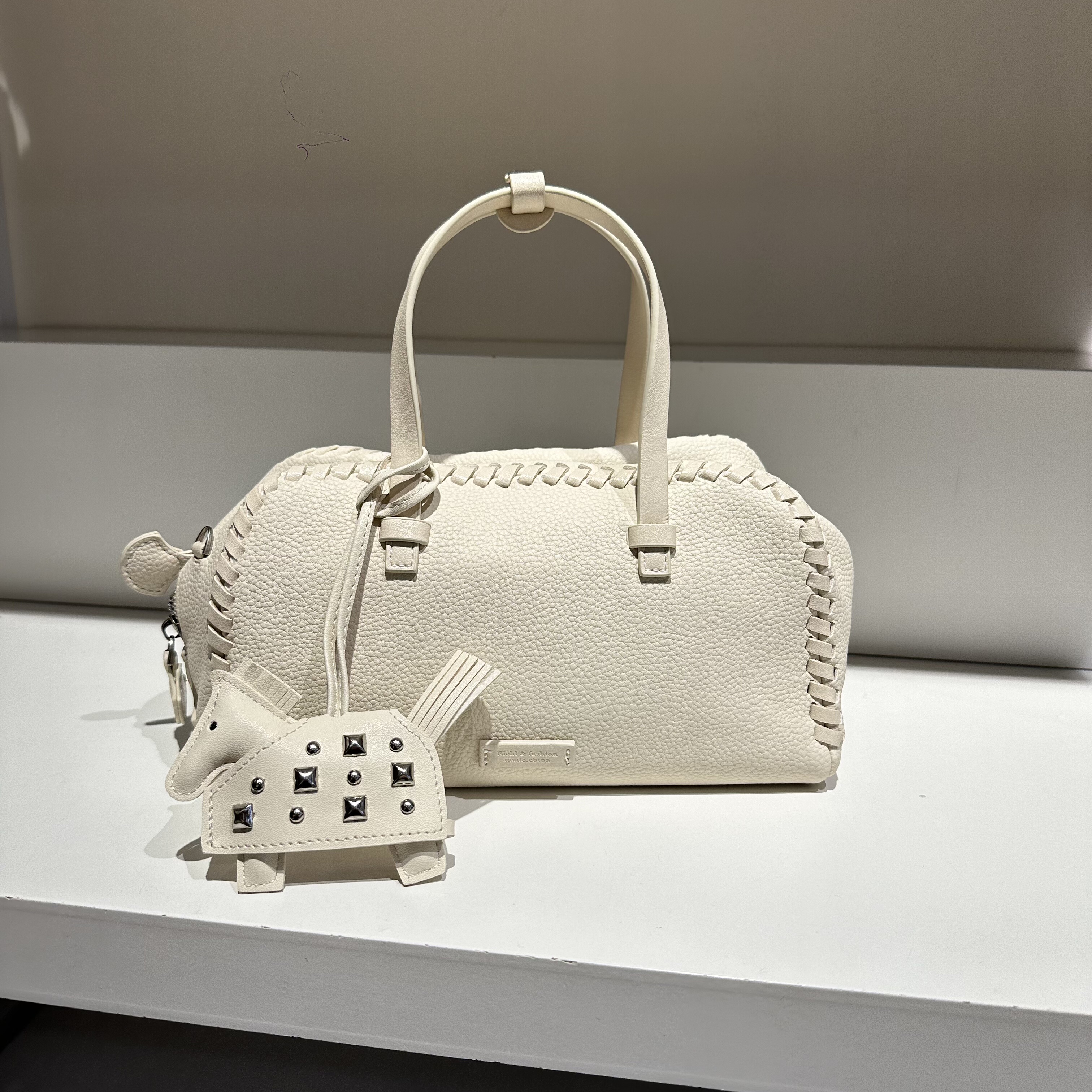 新款复古休闲慵懒风软皮手提贝壳包斜挎女包纯色简约大容量实用包