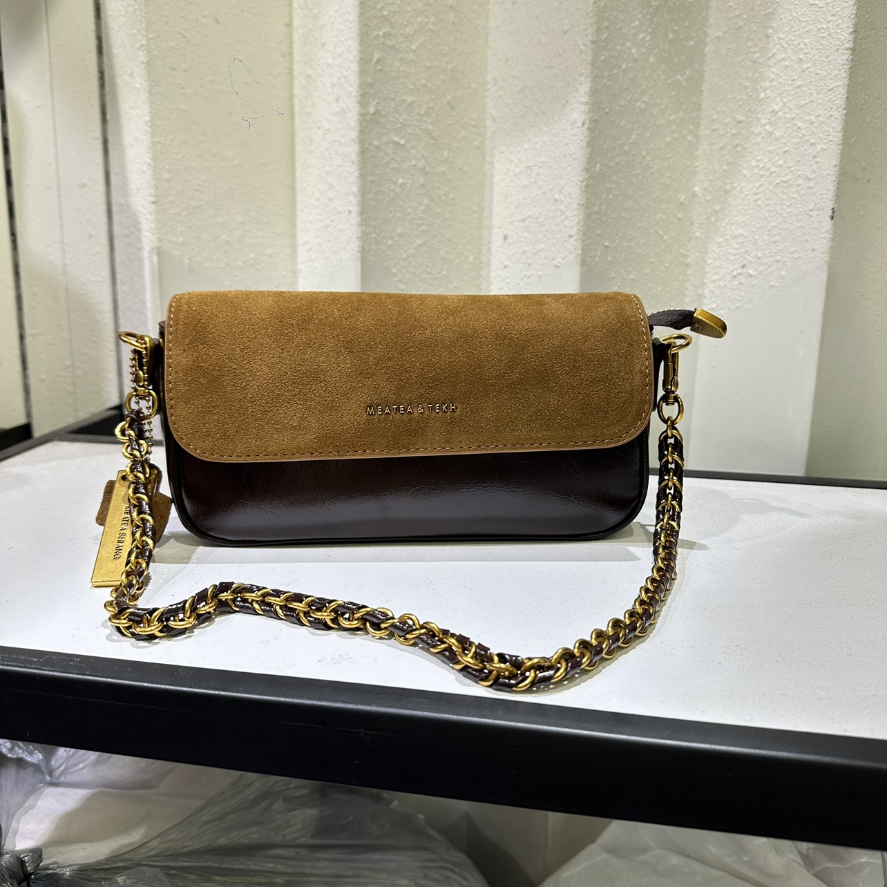 2025秋冬上新磨砂皮翻盖横版小方包轻便 链条单肩腋下女包斜跨包