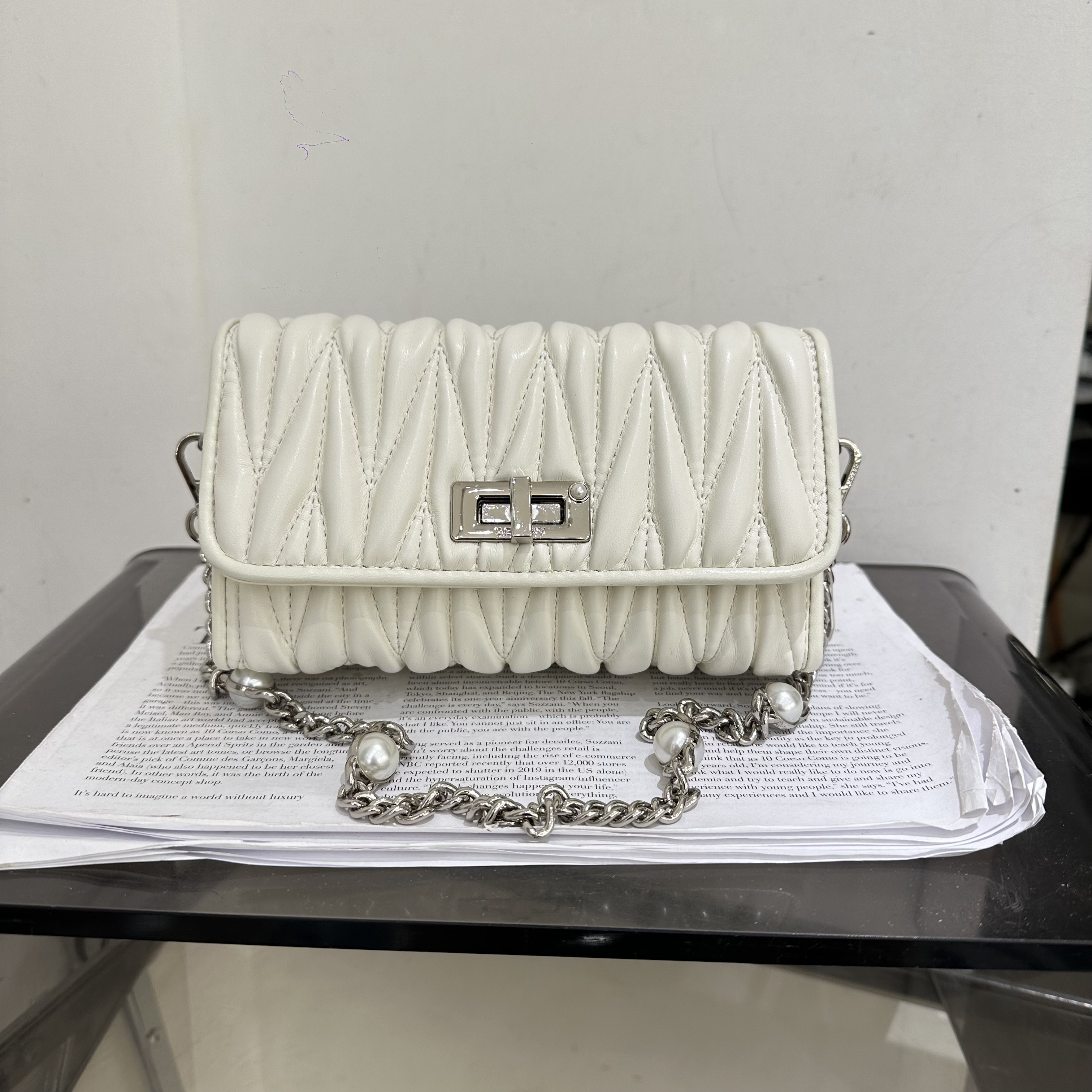 小d家新款时尚菱格链条单肩腋下包锁扣定型轻便时髦百搭休闲洋气