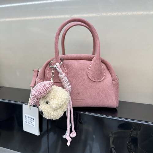 新款时尚轻便软皮手提贝壳包百搭通勤斜挎包休闲女包简约潮包韩版