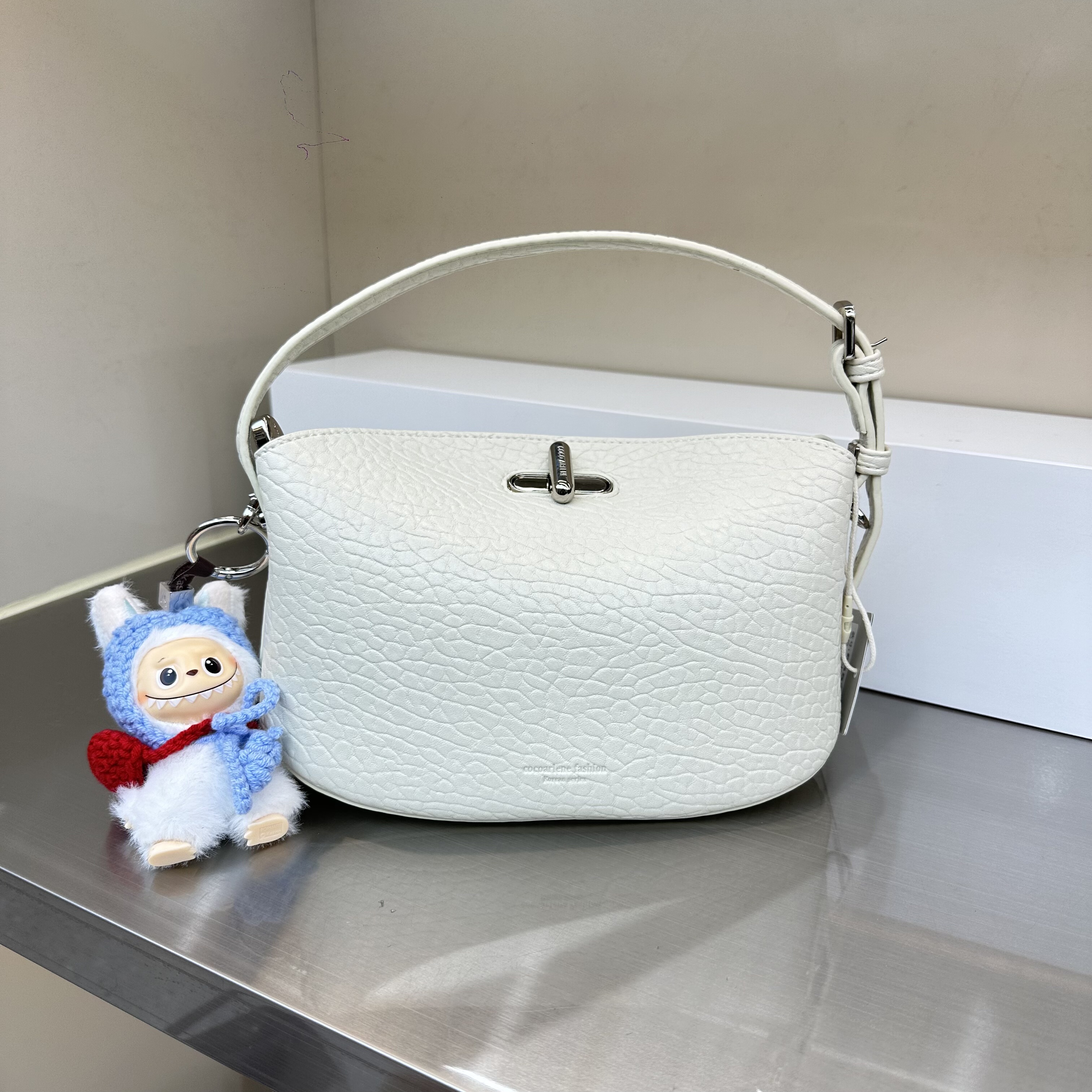 新款分层实用轻便复古休闲慵懒风软皮泡泡纹手提包斜挎实用百搭女,箱包皮具/热销女包/男包,通用款女包,淘宝优惠券,粉丝福利购,淘宝优惠卷