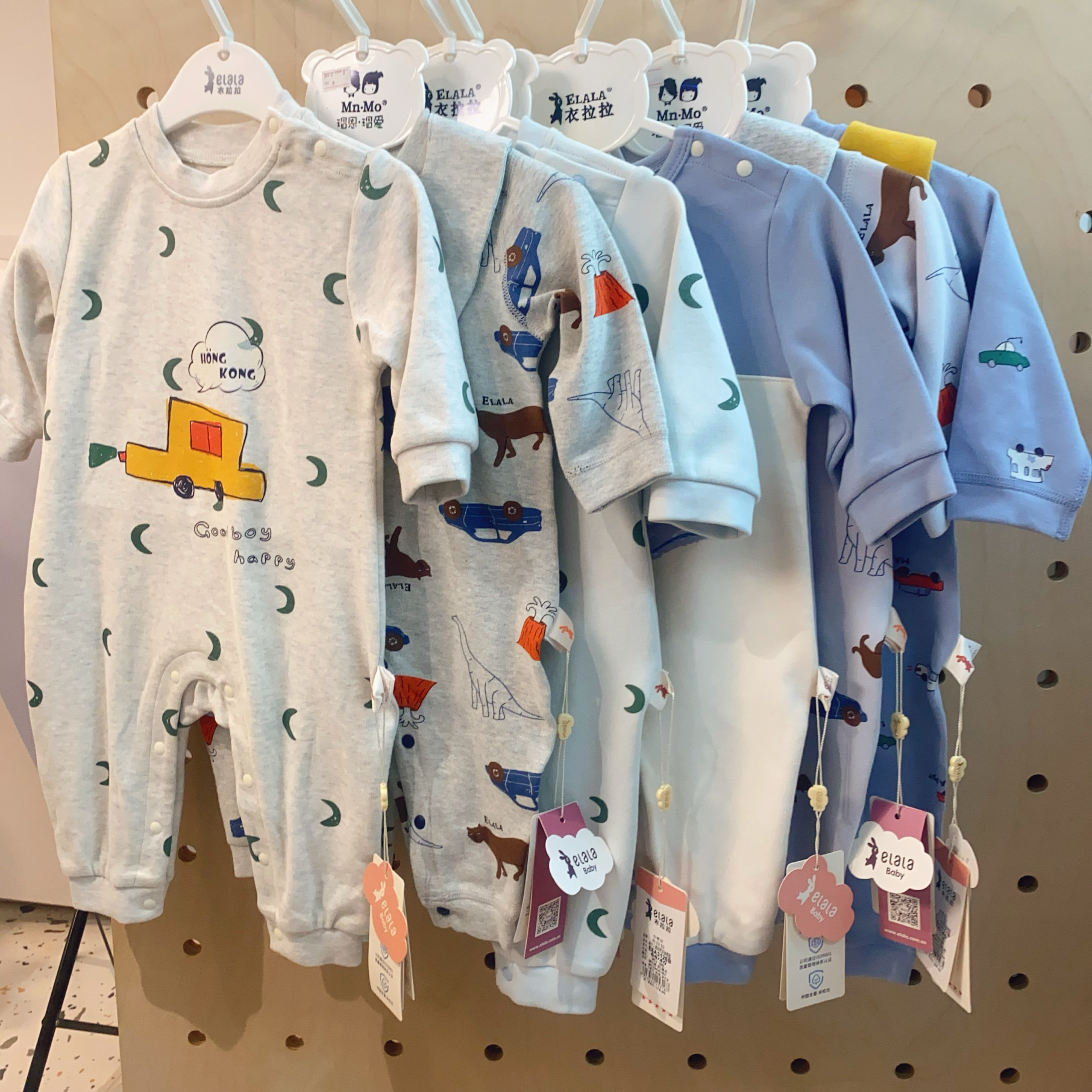 衣拉拉秋冬婴儿连体衣男女宝宝舒连身衣/爬服/哈衣